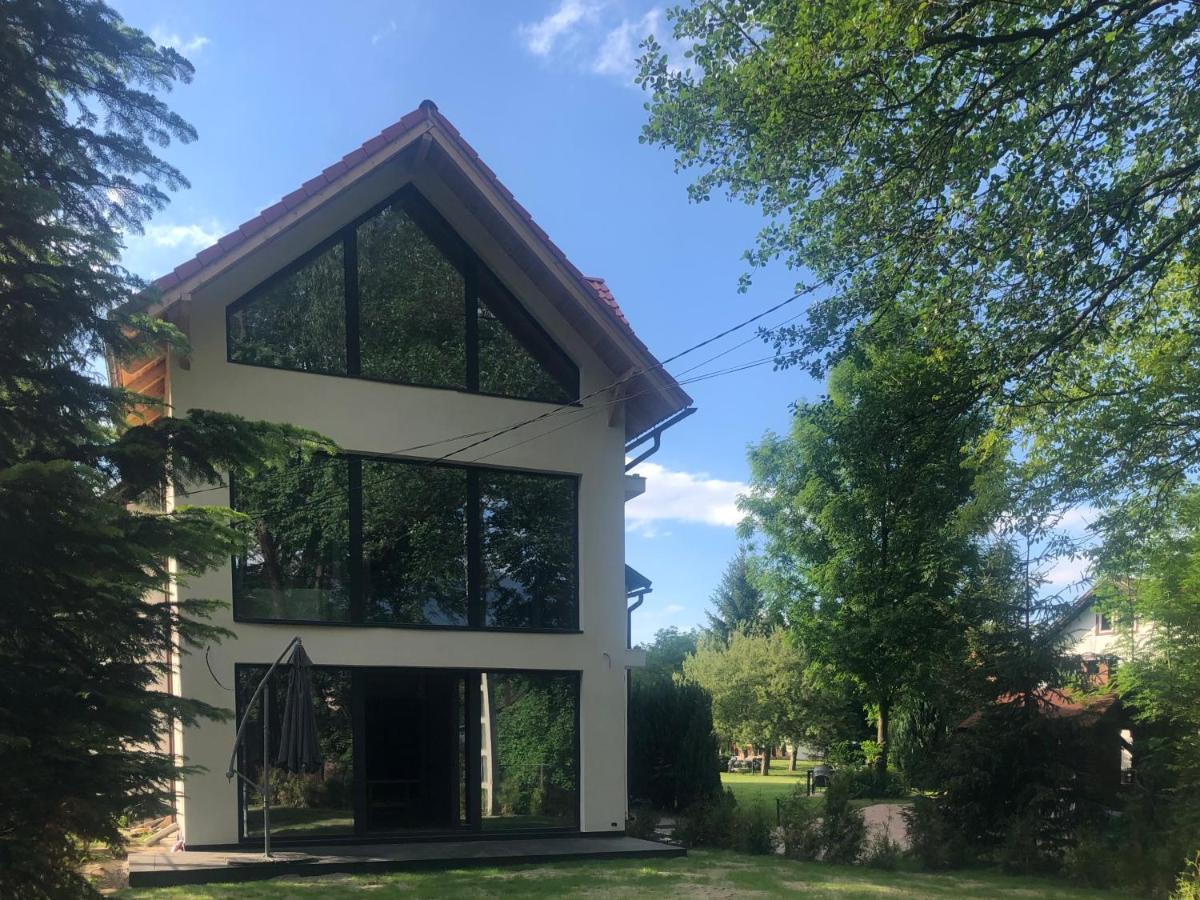 Garden Retreat Junior (Adults Only) Ξενοδοχείο Μπραν Εξωτερικό φωτογραφία