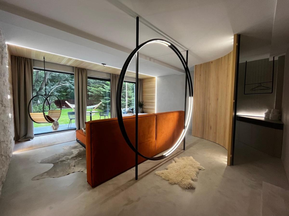 Garden Retreat Junior (Adults Only) Ξενοδοχείο Μπραν Εξωτερικό φωτογραφία