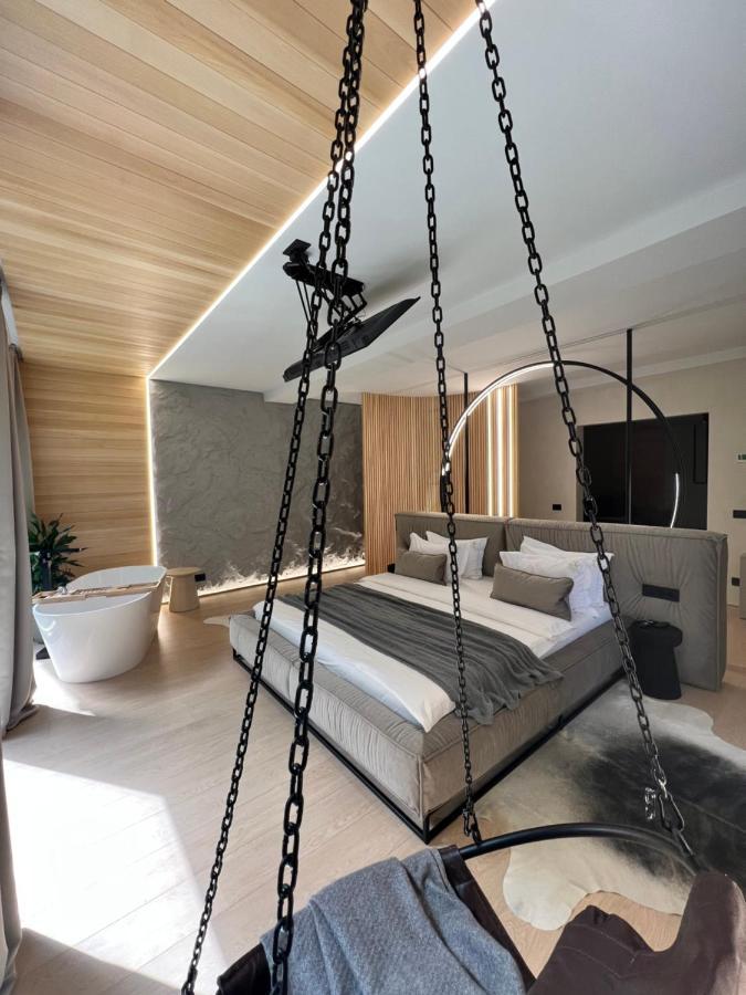 Garden Retreat Junior (Adults Only) Ξενοδοχείο Μπραν Εξωτερικό φωτογραφία