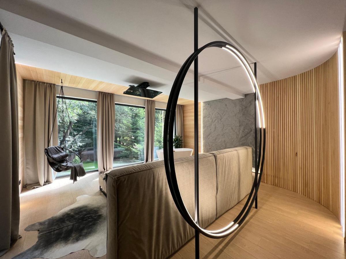 Garden Retreat Junior (Adults Only) Ξενοδοχείο Μπραν Εξωτερικό φωτογραφία