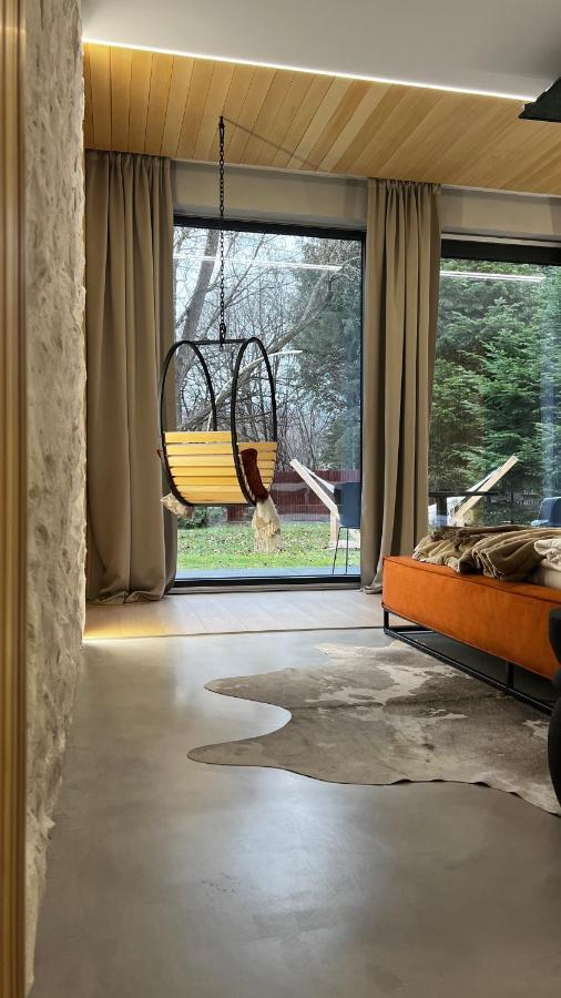 Garden Retreat Junior (Adults Only) Ξενοδοχείο Μπραν Εξωτερικό φωτογραφία